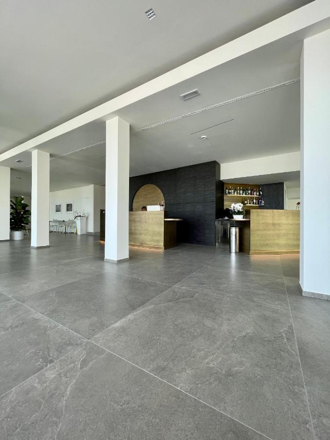 Hotel Cristallo Senigallia Exteriör bild